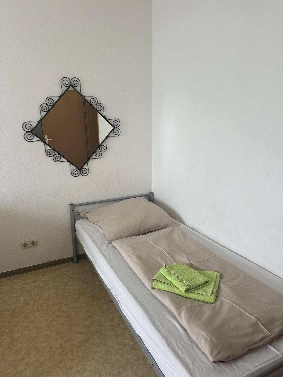 Lalendorf Apartmenthaus Iris&Jasmin מראה חיצוני תמונה